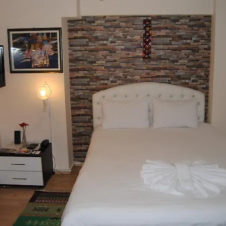 Falcon Apartment