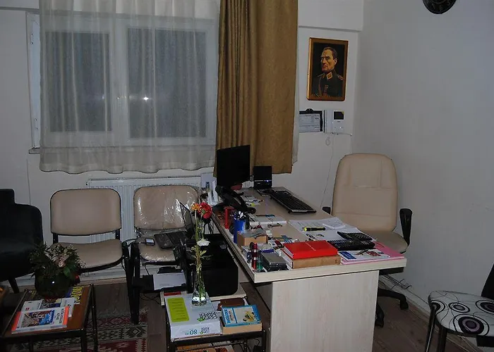 アパート Falcon *