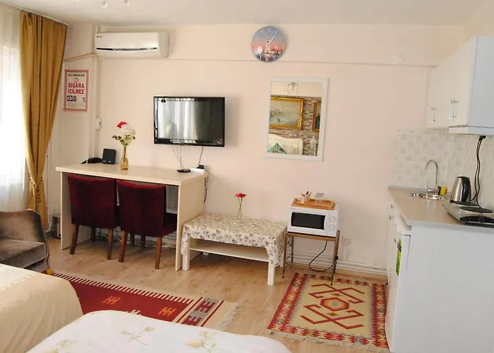 アパート Falcon *